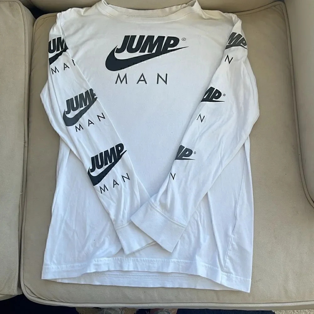 Jordan Jump Man long sleeve t-shirt, youth large, white